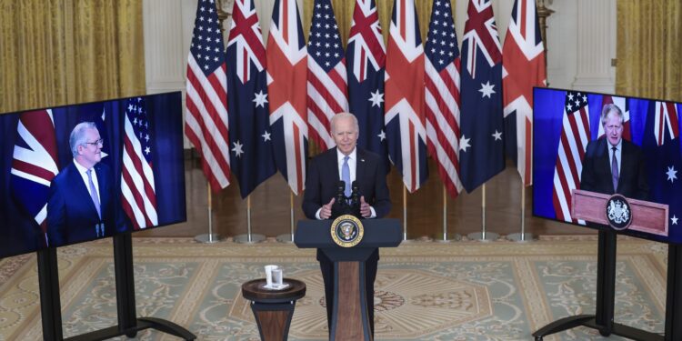 Francuska u šoku zbog pakta SAD, Australije i Britanije: Zabili su nam nož u leđa!