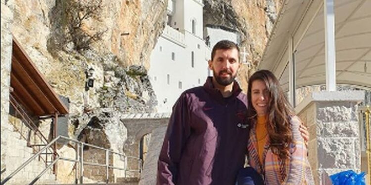 Mirotić se oglasio posle ustoličenja Joanikija: “Neka mudro rukovodi poverenu mu pastvu, aksios”