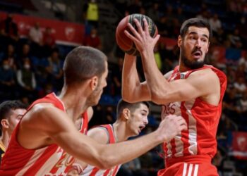 Zvezda ubedljiva protiv Splita na startu nove sezone u ABA ligi (VIDEO)