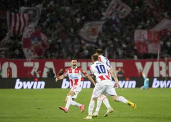 Totalno ludilo na Marakani: Zvezda srušila Bragu, Katai sa bele tačke doneo prve bodove u Evropi!