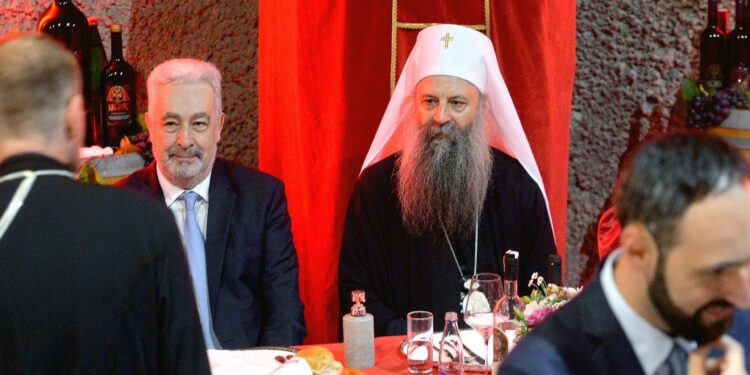 Patrijarh Porfirije poslao poruku nakon odlaska iz Crne Gore: Užasnut sam, snajperom su pokušavali da spreče ustoličenje (FOTO)