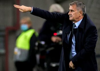 Turci otpustili selektora, ne praštaju „šesticu“ i gol Crnogoraca