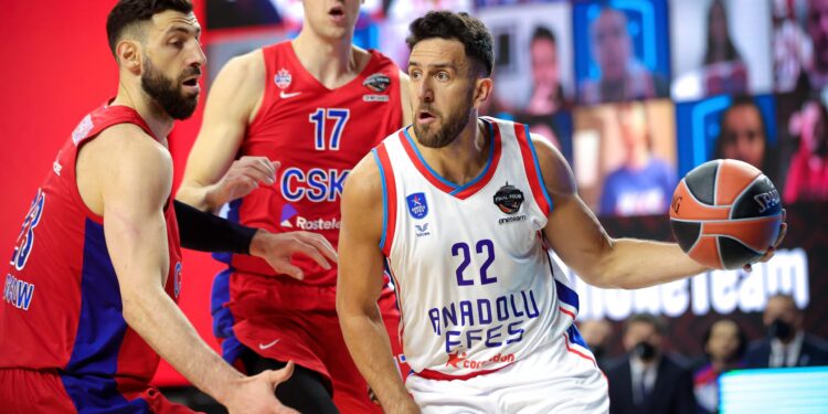 Vasa Micić odbio rekordnu ponudu CSKA iz Moskve da bi ostao u Efesu: “Srećan sam što su me razumeli“