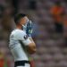 Evropa ne pamti bizarniji autogol: Albanski golman na stubu srama, Sergej prvi prišao da ga teši