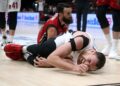Horor početak Evrolige za Nikolu Milutinova, povreda već u 3. minutu, stradalo mu koleno! (FOTO/VIDEO)