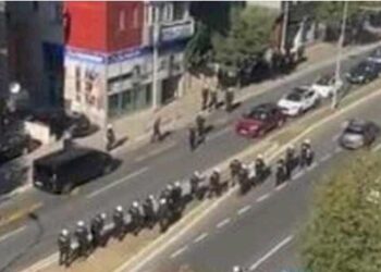 Neredi uoči derbija: Grobari i Delije se tukli po Beogradu (VIDEO)