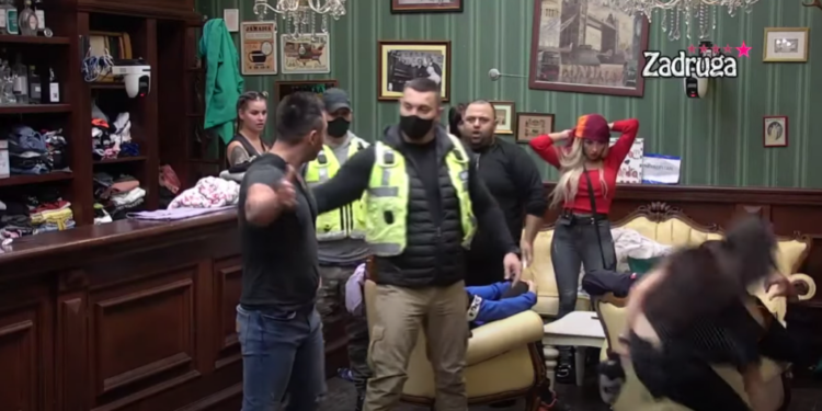 Sandi Kojić nasrnuo na Đorđa Kralja i Irmu Sejranić, reagovalo obezbeđenje (VIDEO)
