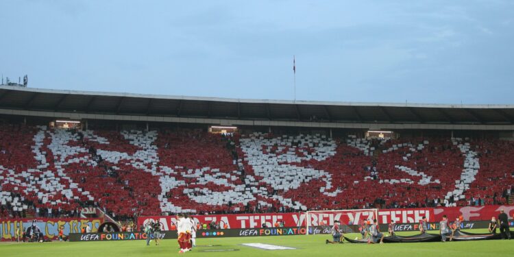 Zvezda ponovo obradovala mališane: Deca do 15 godina besplatno na meč s Radničkim