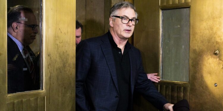 Novi detalji iz istrage: Boldvinu rečeno da je pištolj bezbedan