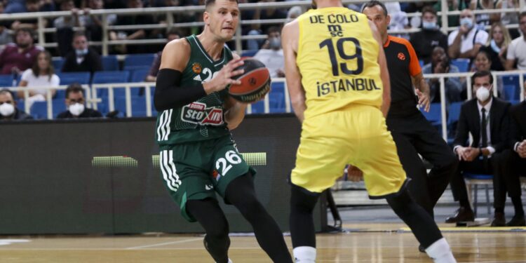 Nedović „slomio“ Đorđevićev Fener