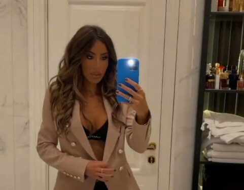 Kristina Mitrović počastila fanove izazovnim snimkom: Supruga srpskog fudbalera raskopčala sako… (VIDEO)