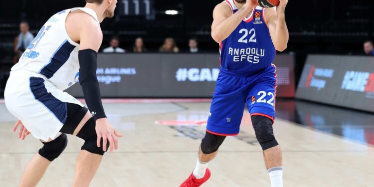 Micić i Petrušev pregazili Žalgiris
