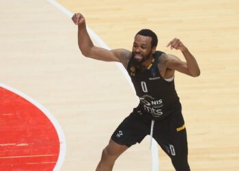 Evo kako je Pionir proključao! Pogledajte koš Pantera za pobedu Partizana protiv Huventuda (VIDEO)