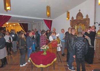 Parohe ispratili i dočekali u suzama