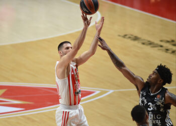 Zvezda posle drame zaustavila najefikasniji tim Evrolige i pobedom najavila derbi sa Partizanom (VIDEO)