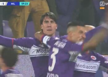 Vlahović heroj Firence! Srbin dao 2 gola Milanu za totalni delirijum navijača Fjorentine! (VIDEO)