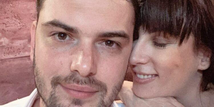 Nadežda Biljić i Toma Panić sa sinom Longom pobegli od gradske vreve (VIDEO)