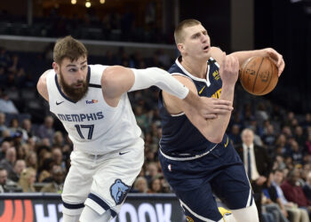 Kakva partija NBA centra: Za 16 minuta šutirao trojke 7/7, traže da se testira na drogu