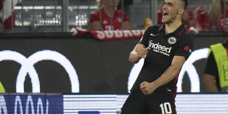 Ajntraht slavio, Kostić namestio gol odluke