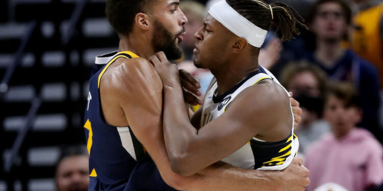 Nova NBA tuča! Posle Jokića i Rudi Gober se „branio“ i izazvao haos (VIDEO)