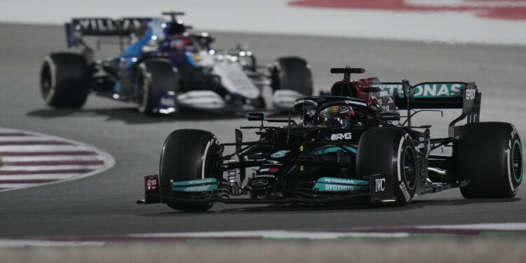 Hamilton slavio u Kataru, Alonso na podijumu: Drama u trci za titulu šampiona