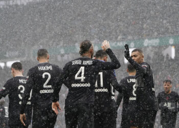 PSŽ preokrenuo uz spornu sudijsku odluku – jeziva povreda Nejmara (VIDEO)