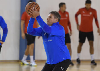 Piksi i Orlovi odradili prvi trening pred Portugalce, igrali basket i stoni tenis (VIDEO)