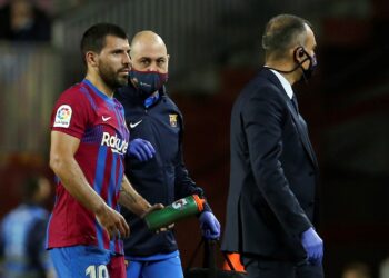 Oglasio se Aguero posle informacije da zbog srca završava karijeru