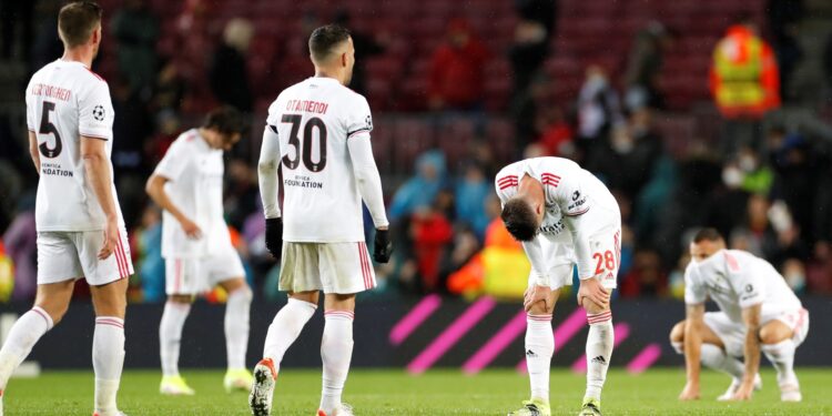 Radonjićev saigrač promašio prazan gol Barse za pobedu, Žezus se bacio na travu (VIDEO)
