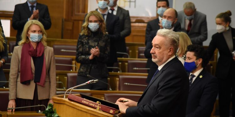 Ćeraće se još oko vlade