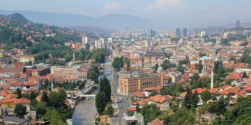 BiH za deset godina napustilo blizu pola miliona ljudi