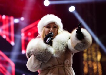 Lepa Brena i Boba Živojinović proslavljaju 30 godina braka (VIDEO)