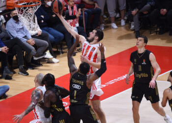 Zvezda posle velike borbe srušila Bajern!