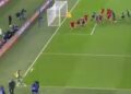 Turčin kao Piksi i Rambo Petković: Čalhanoglu iz kornera dao gol Romi (VIDEO)