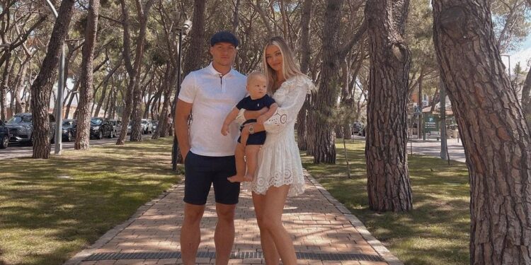 Sofija Milošević pokazala kako sin Aleksej navija za Luku Jovića dok je terenu (FOTO)