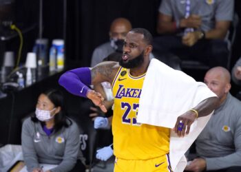 Lebron Džejms negativan na koronavirus, vraća se u tim
