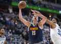 Nikola Jokić se ne zaustavlja! Srbin novim tripl-dablom pretekao Hardena na večnoj listi (VIDEO)