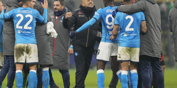 Napoli posle VAR drame bolji od Milana, poništen gol u 90. minutu