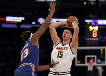 Jokićeva asistencija bez gledanja izabrana za najbolju u protekloj noći NBA lige (VIDEO)
