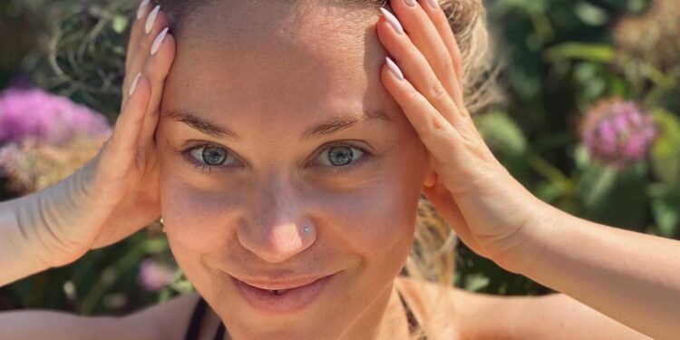 Aleksandra Tomić Đeđa oglasila se nakon priča da je hitno hospitalizovana zbog visokorizične trudnoće