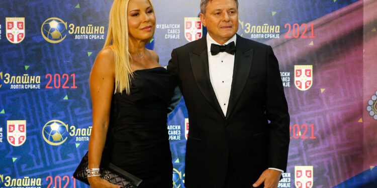 Piksi sa suprugom blista na dodeli Zlatne lopte
