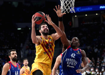 Efes podigao glas zbog suđenja protiv Barse
