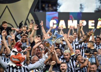 Brazilski klub postao šampion posle 50 godina, pa navijače častio tetoviranjem?!