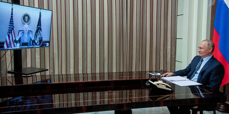 Saopšteni detalji razgovora Putina i Bajdena