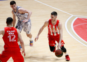 Holins proradio, Zvezda slomila Cibonu u 4/4