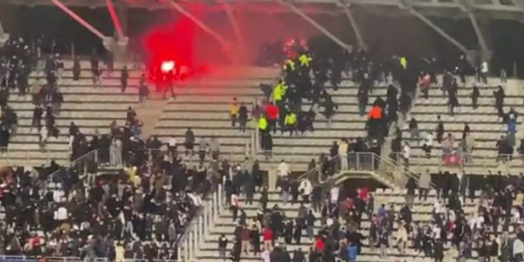 Huligani ponovo divljali u Francuskoj (VIDEO)