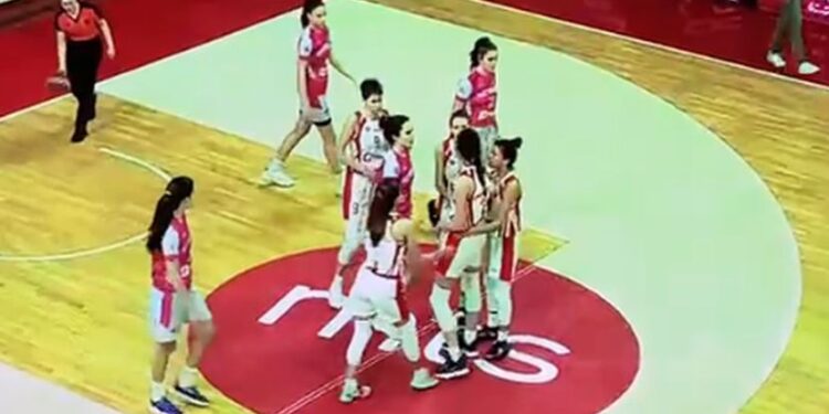 Mlada košarkašica pljunula igračicu Zvezde, crveno-beli se oglasili saopštenjem