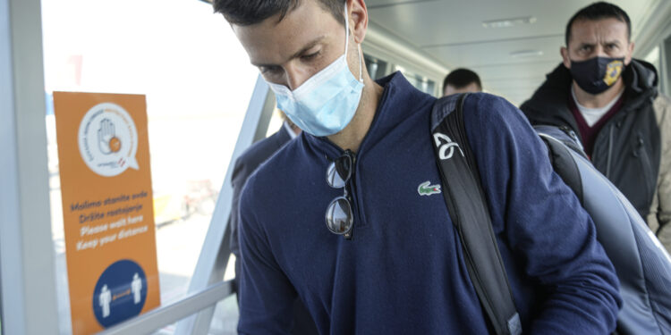 Novak sleteo u Beograd, izbegao medije i navijače  (FOTO/VIDEO)