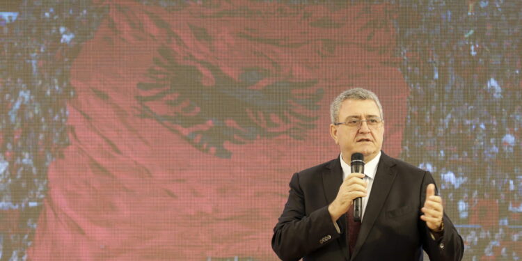 Bačena bomba na kuću predsednika Fudbalskog saveza Albanije!