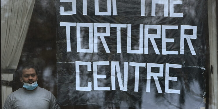 Potresno obraćanje i molba migranta iz hotela u kojem je Novak